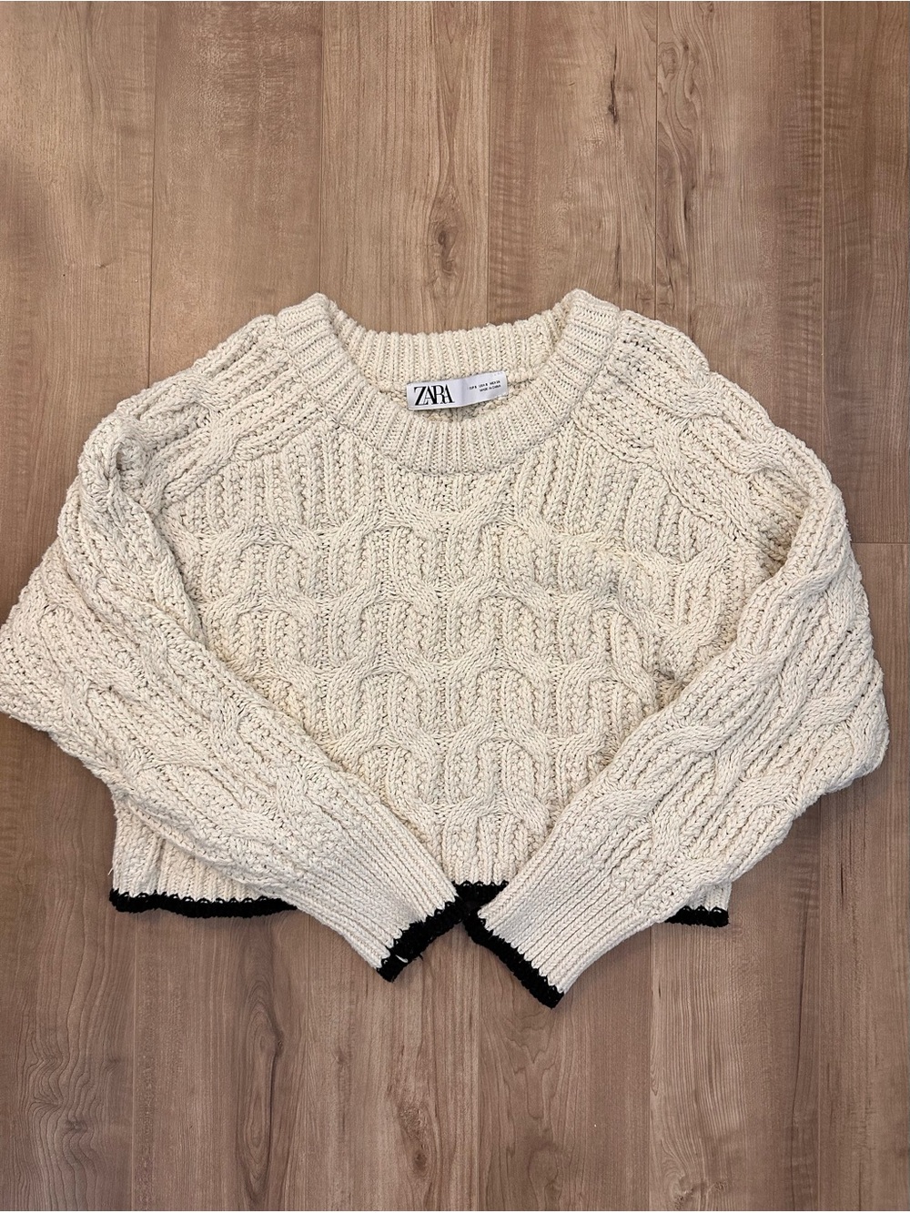 ZARA Cream Cable-Knit Crew Sweater with Black Edge